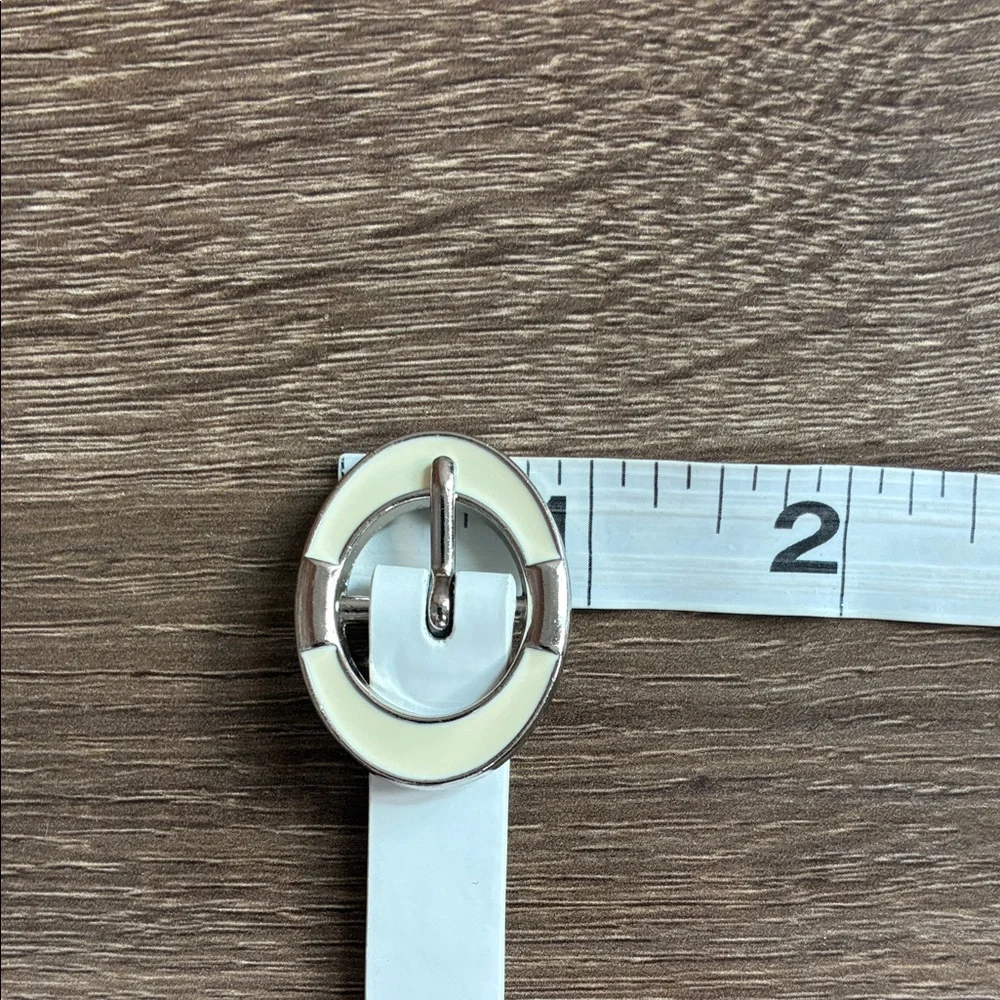 Vintage Women’s Elegant White Belt with Silver Buckle Large